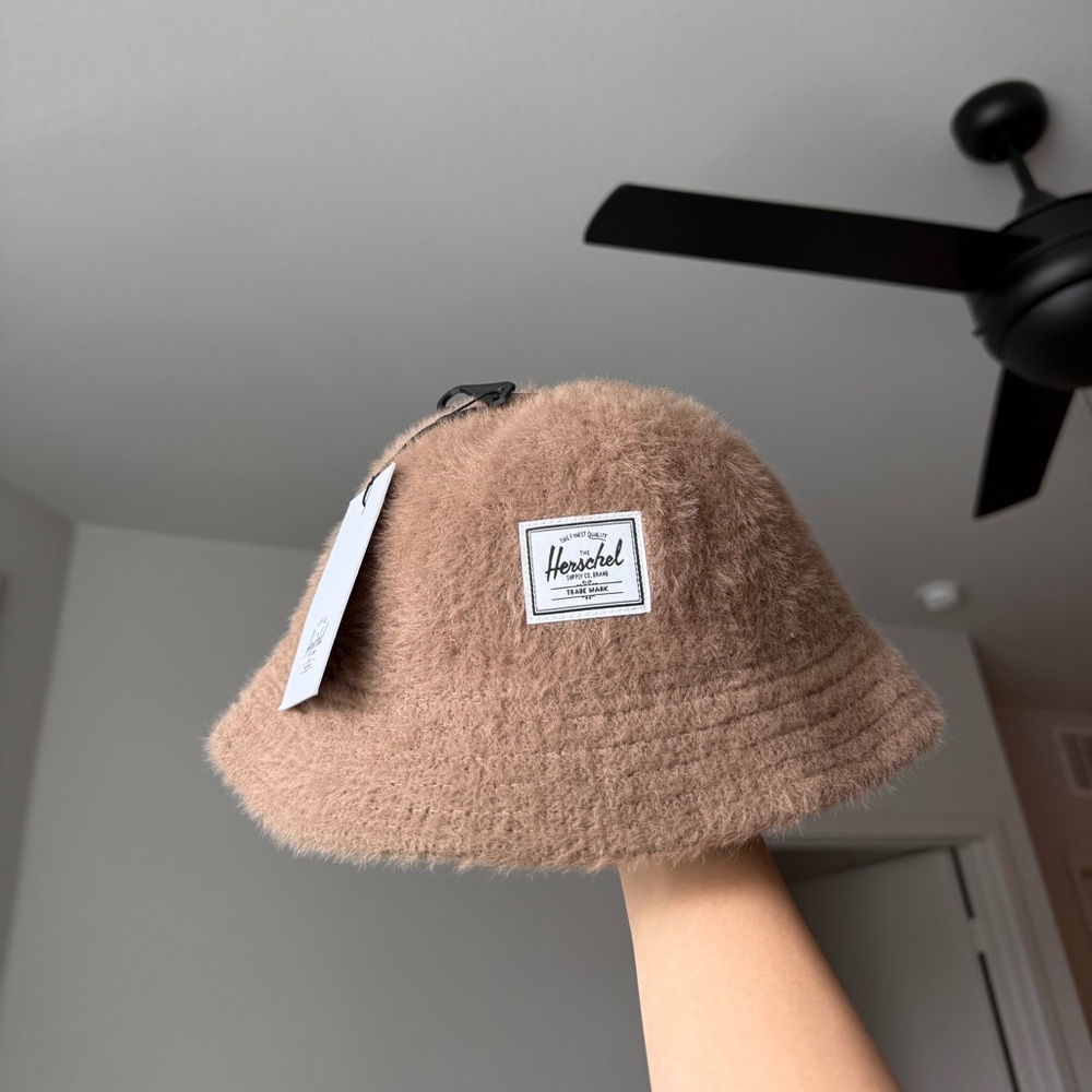 Henderson Bucket Hat | Faux Mohair | Herschel